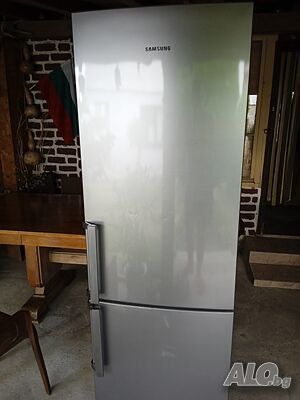 Хладилник Самсунг с долна камера цена 210 лева