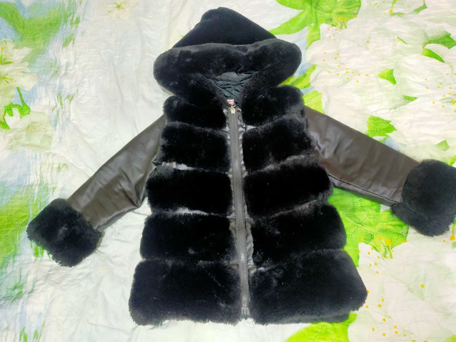 Куртки весна  р120