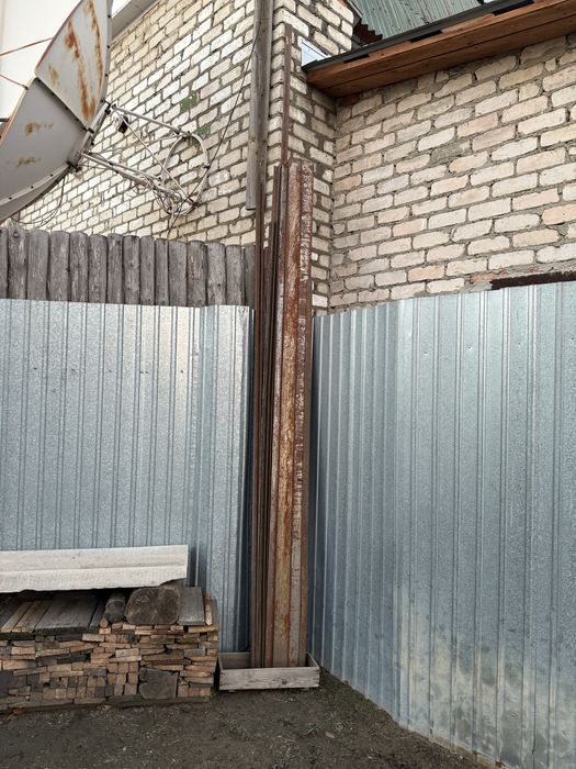 Уголок металлический