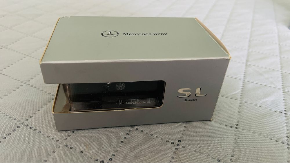 Mercedes SL 1/64 original
