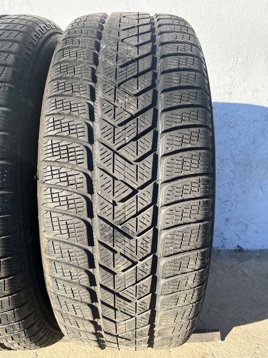 4 бр. зимни 235/60/18 Pirelli DOT 4220  5-6 mm