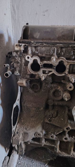 Продам двигатель от мазды