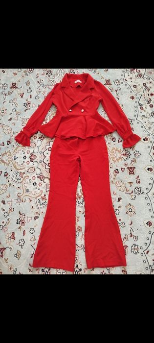 Продам платья в отличном состояние