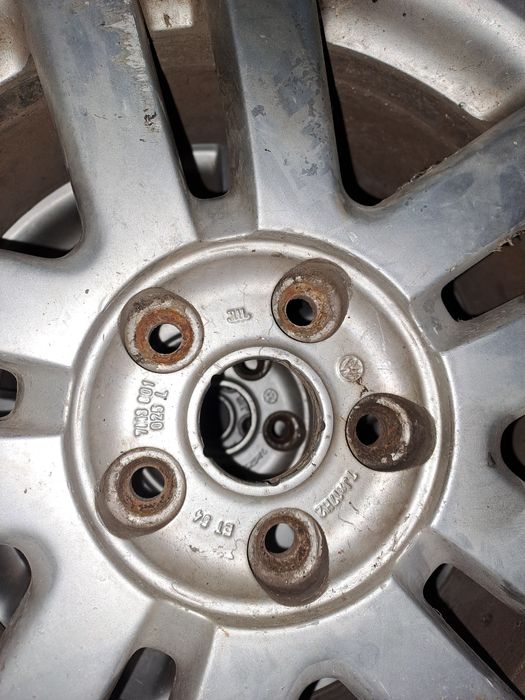 Vând set jante aliaj r17 originale vw sharan 5x112