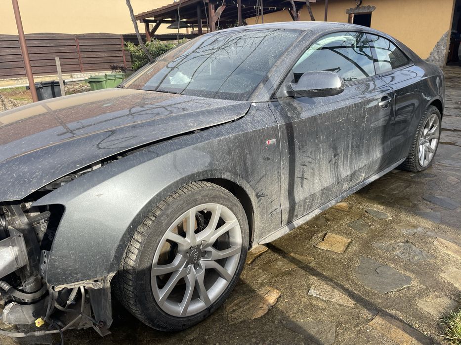Dezmembrez Audi A5 8T Facelift Coupe 3.0 diesel quattro