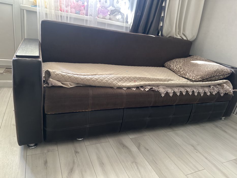 Продам диван 220*100 цена 30.000 торг