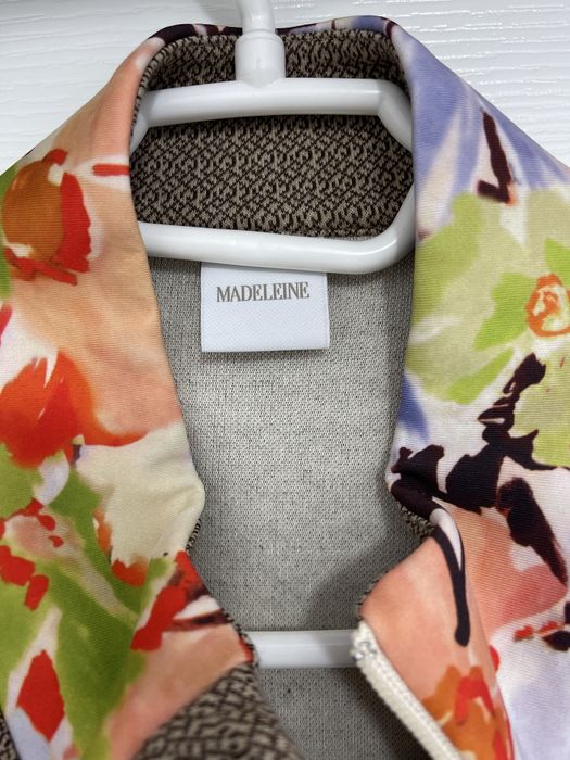 Compleu superb marca Madeleine