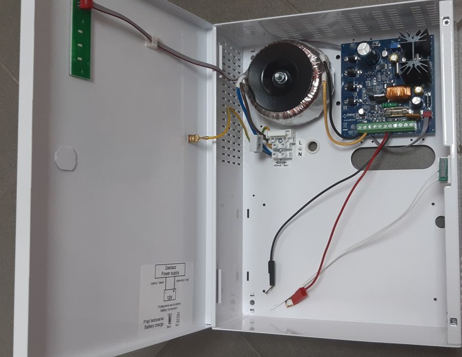 Sursa 12V 3A backup PULSAR Sursa back-up PULSAR 12V 3A