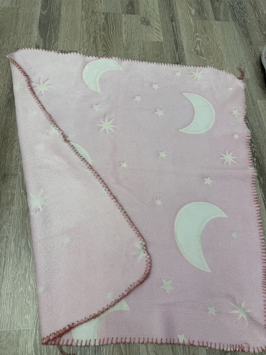 Пледы и постельное белье детские