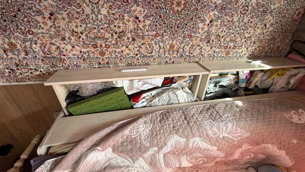 Кровать со шкафом