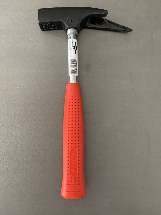 Кофражен чук с магнит 600g WÜRTH