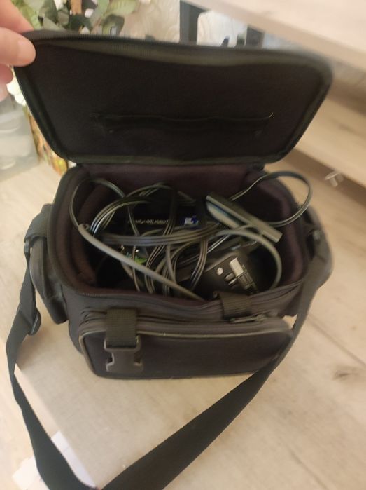 Видиокамера  soni в хорошем состоянии давно не пользовался с сумкой