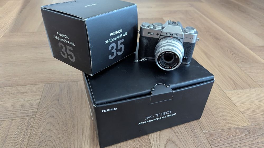 Kit Fujifilm X-T30 cu  Fujinon XF 35mm f/2 R WR body 6100 cadre – Stare Impecabilă
