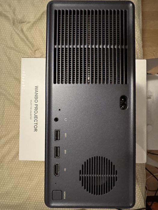 Videoproiector Wanbo X5 Pro folosit