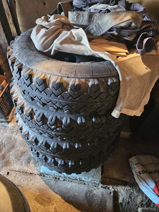 Гуми с джанти за Лада Нива