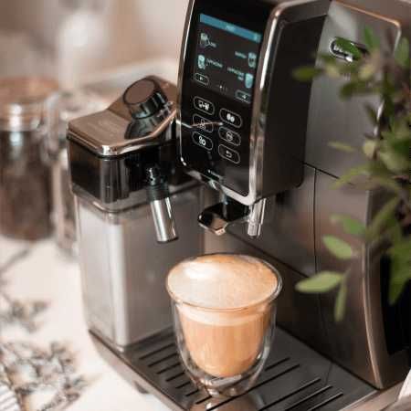 KОФЕМАШИНА DeLonghi бесплатный доставка+ORGINAL