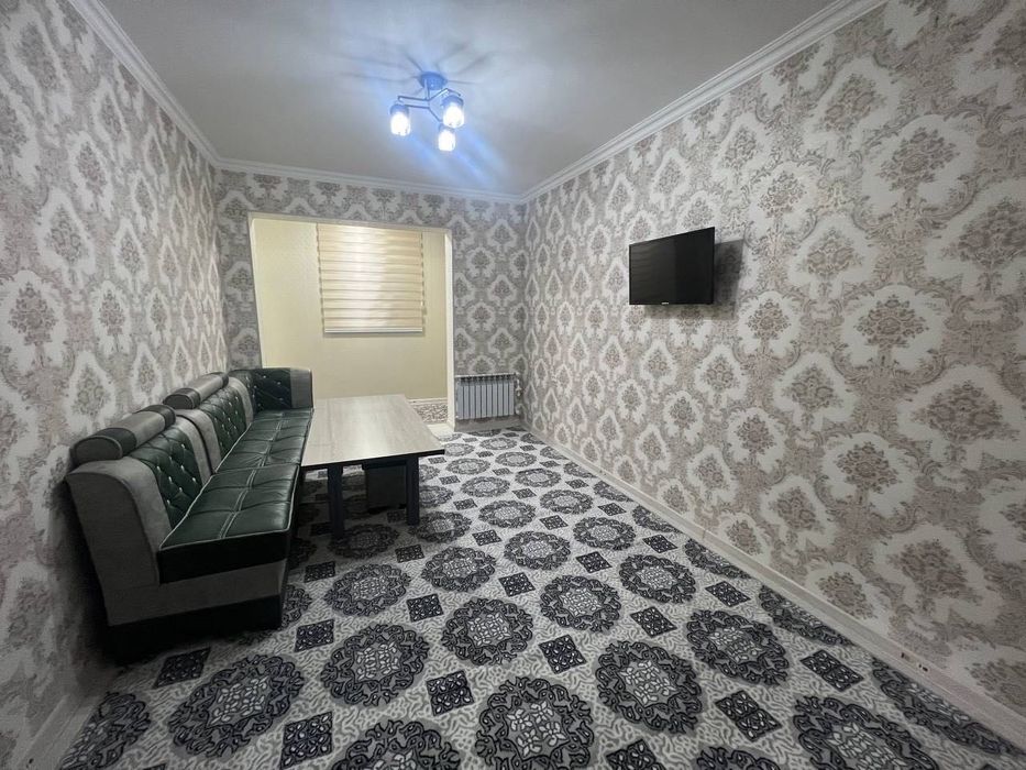 Сдается 2х комнатная квартира
С обстановкой 
В горде Алмалыке