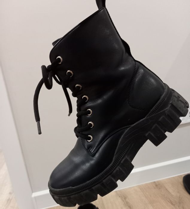 Ботинки фирменные детские