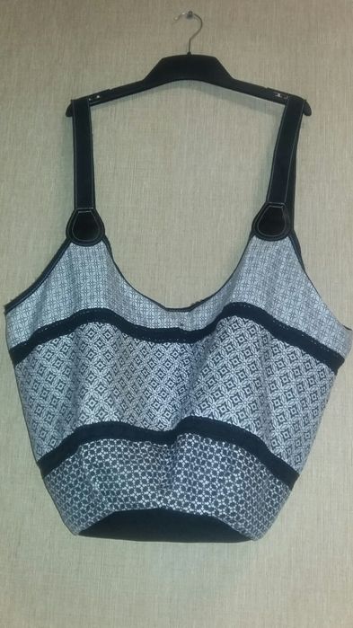 Сумки для разных вещей, для отдыха, для шопинга.