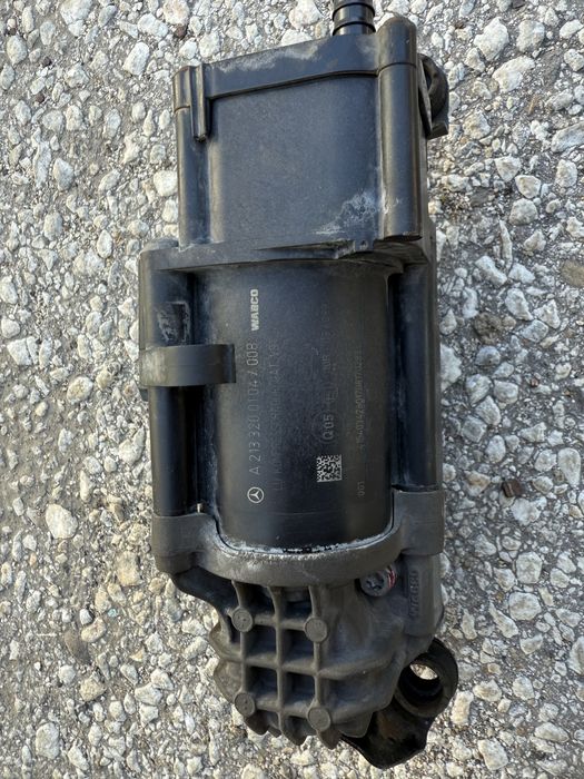 W213 Възушно окачване Компресор /Мерцедес Е класа