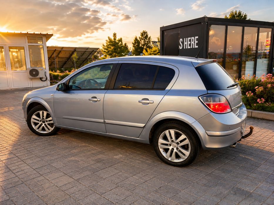 Opel Astra H 1.7 CDTI 125 CP, trapa, senzori parcare