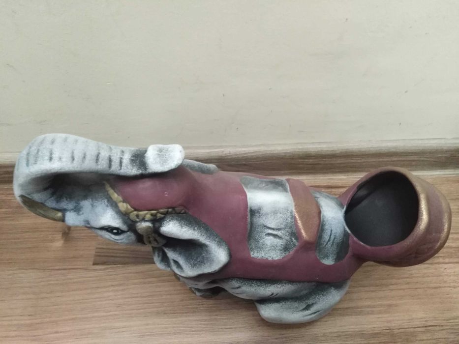 Декоративен слон