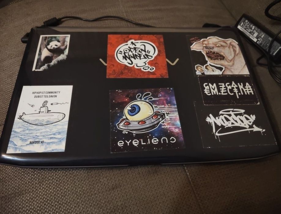 Laptop Medion Akoya i3 gen 2