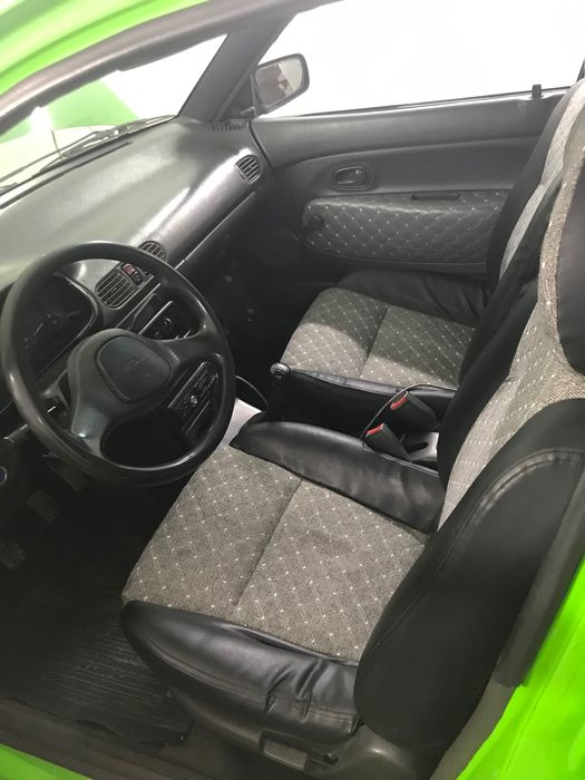 Продам Мазда 121