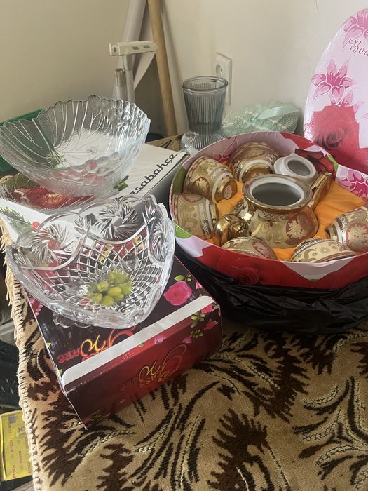 Отдам новую посуду