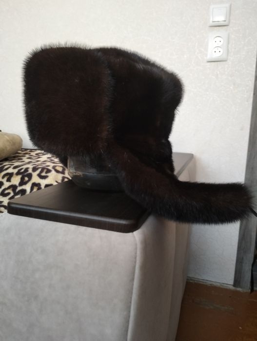 Продам шапку норковую