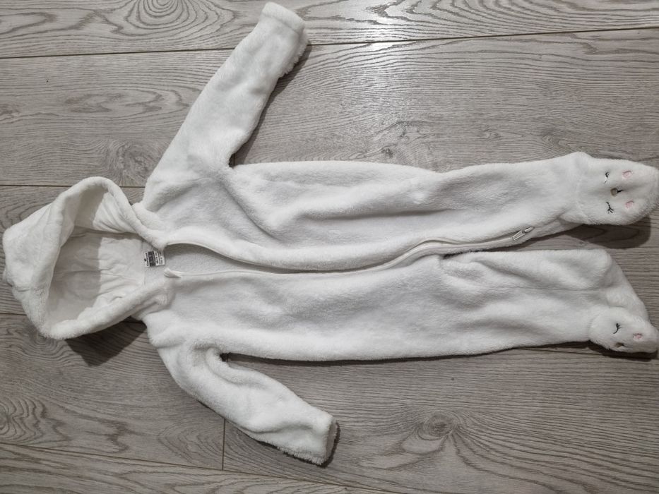 Комбинезоны. Один зимний, другой весна-осень