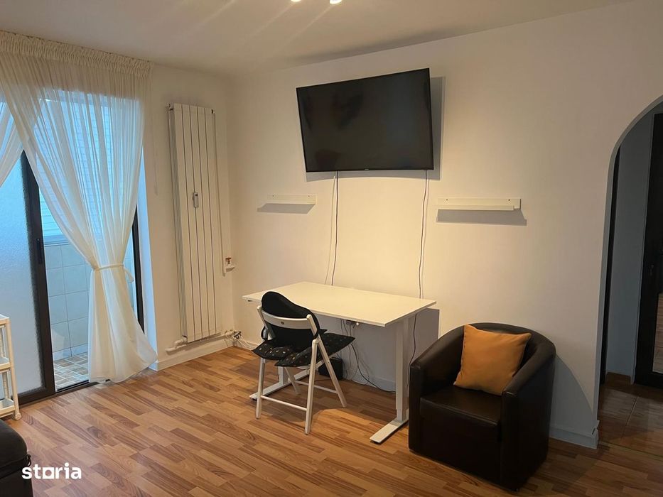 Inchiriez apartament 2 camere cu loc de parcare, zona Sud (Mausoleu)