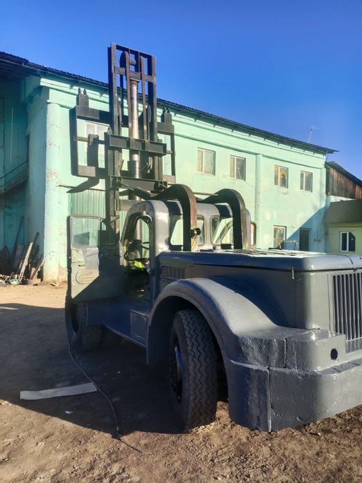 Погрузчик 10 тонн