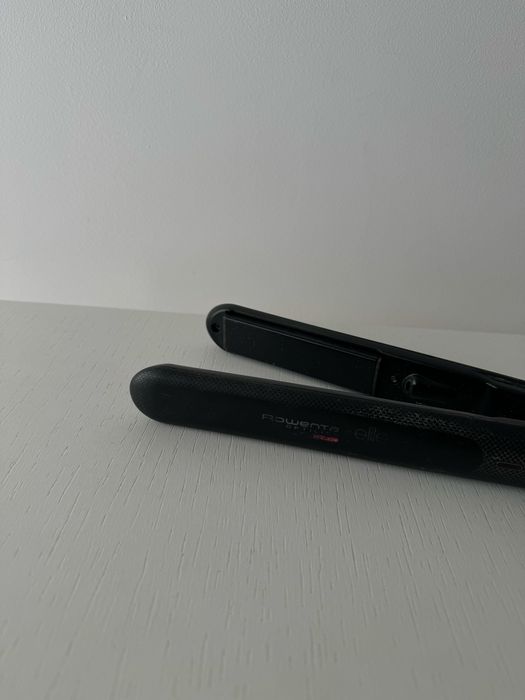 Преса за коса Rowenta Optiliss Keratin & Tourmaline