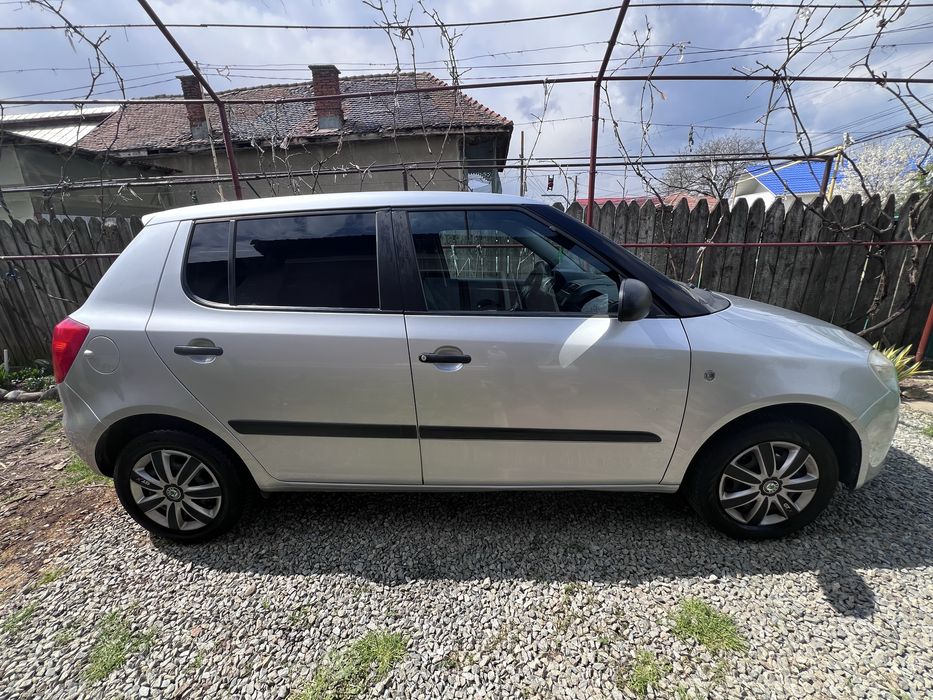 SKODA Fabia 2009 — imagine 3