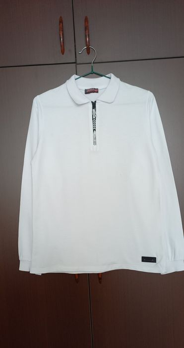 Продам белые рубашки