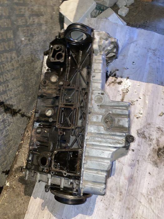 Продам запчасти на М 104