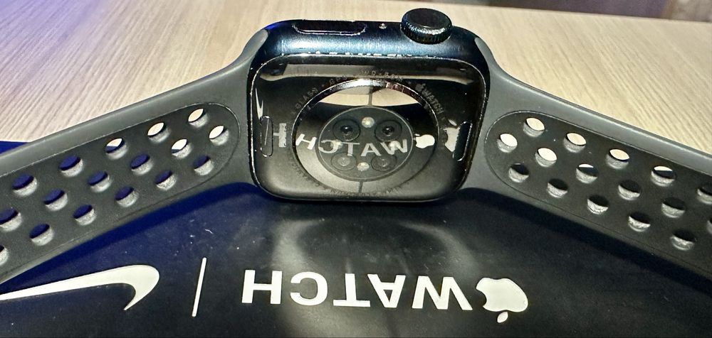 Apple Watch Nike Series 7 (41mm) сатылады