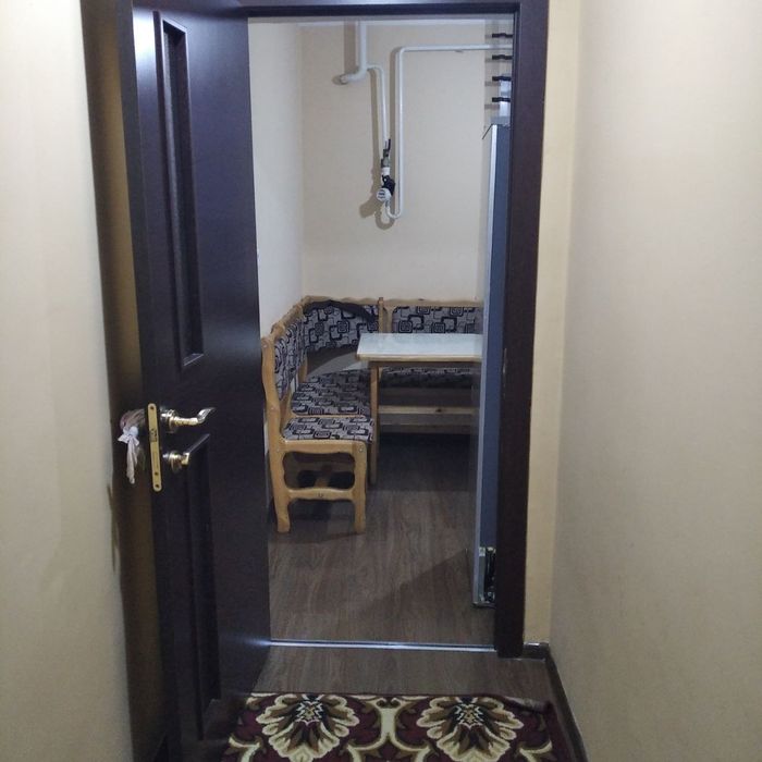 Uy sotiladi Yangi hayot tumani 1-qavvatda 3 xonali uy sotiladi