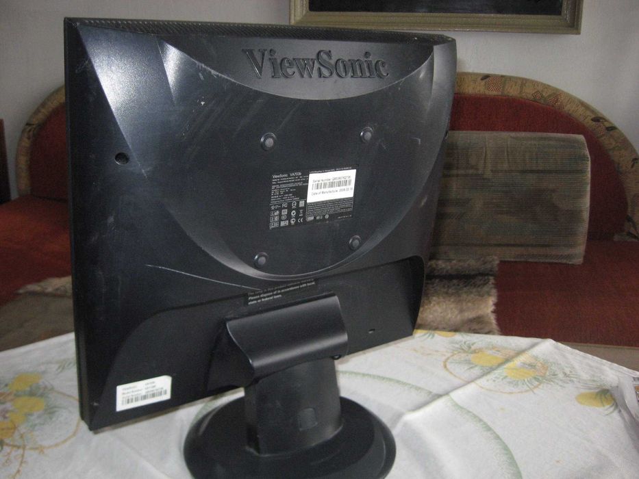 ЕВТИНИ монитори  за компютри -NEC , PHILIPS , VIEW SONIC