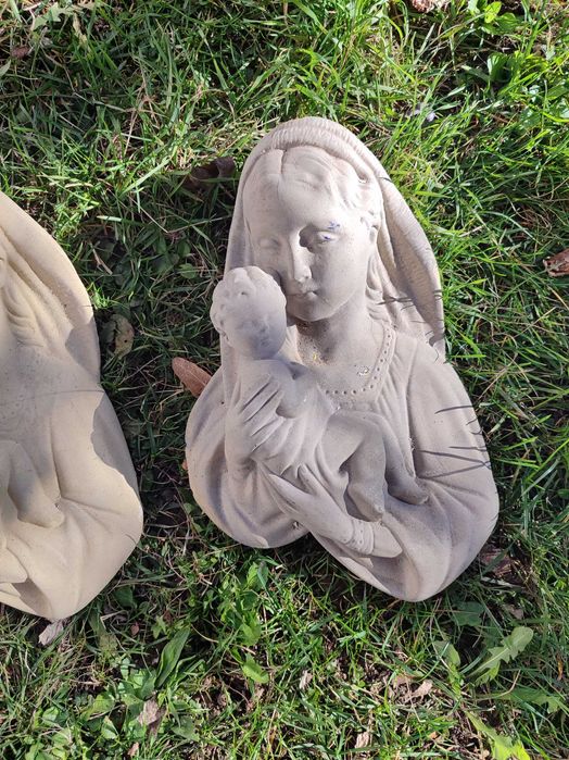 Бетонови фигурки с Богородица