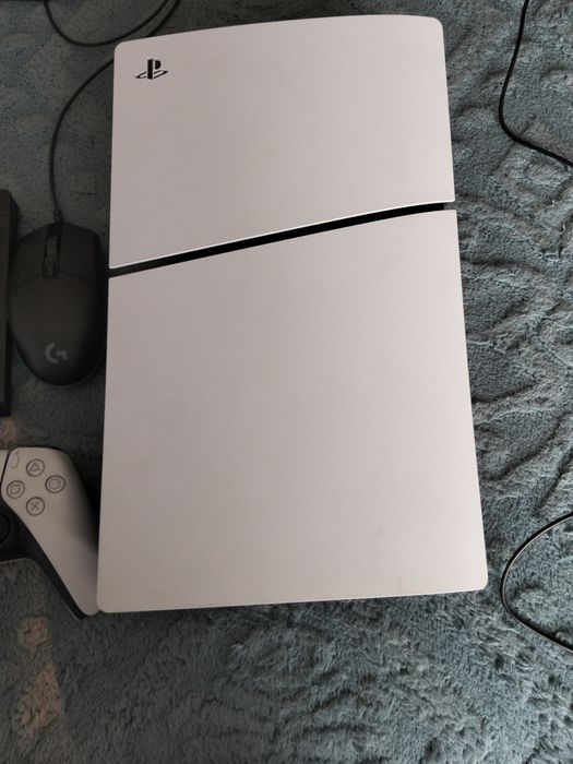 Vând sau schimb PlayStation 5 slim