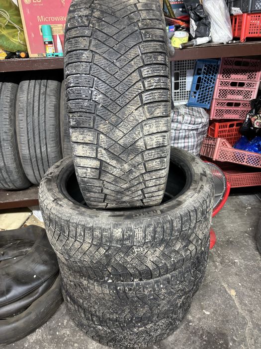 Резина 235/45R18 Pirelli