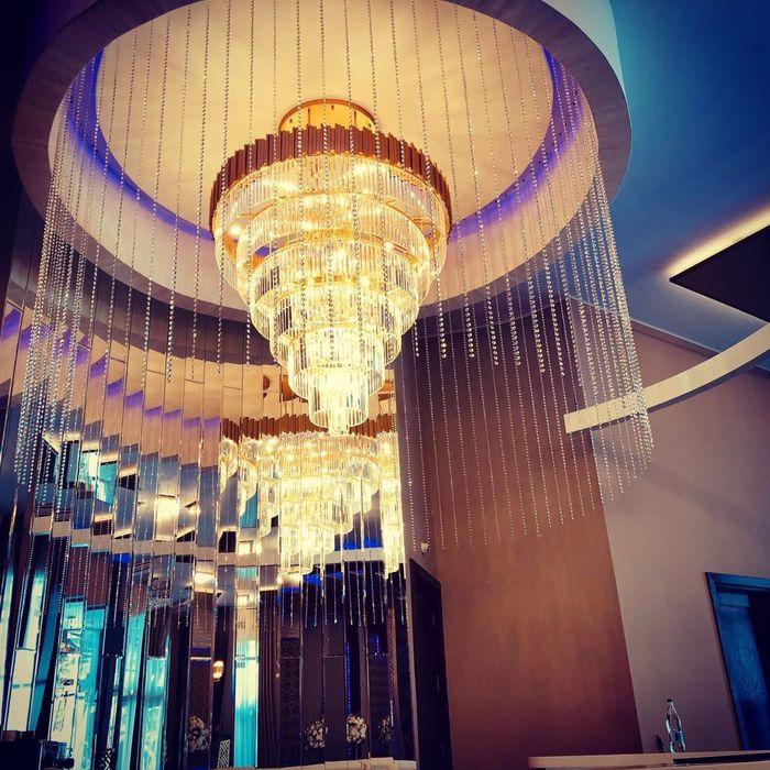 Lustre candelabre Corpuri de Iluminat de Lux pentru Spații Exclusivist