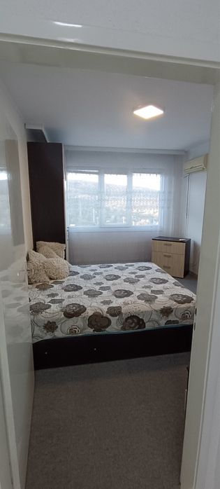 Дава се под наем Тристаен апартамент в Шумен, Боян Българанов 1 - 68 кв.м за 331.5 € - Снимка #1