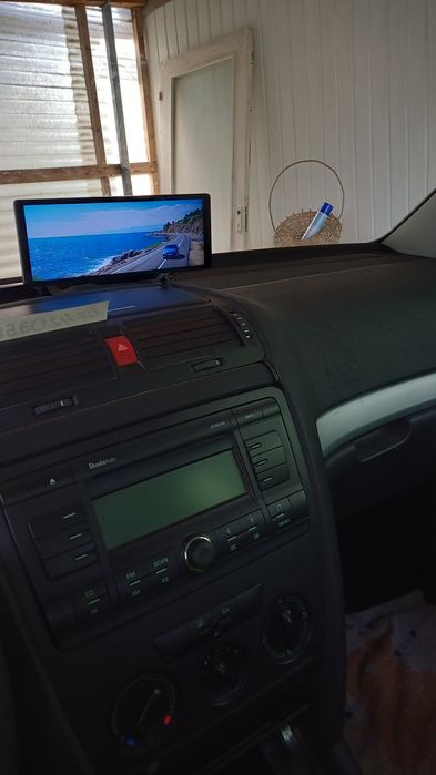 Vând Skoda Octavia 2 1,9 2006, al doilea proprietar, rulata doar România.