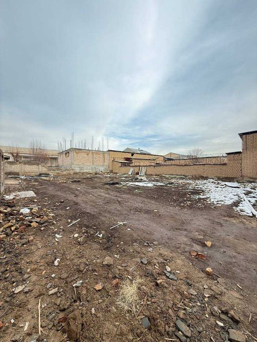 Зенит тикланиш махалада курук ер сотилади !