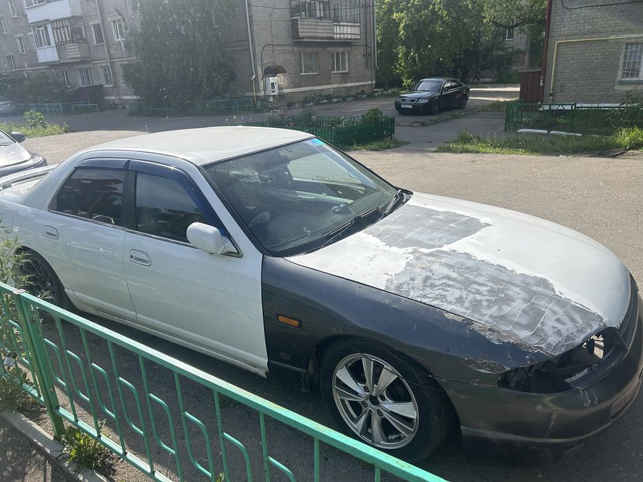 Nissan Skyline r33