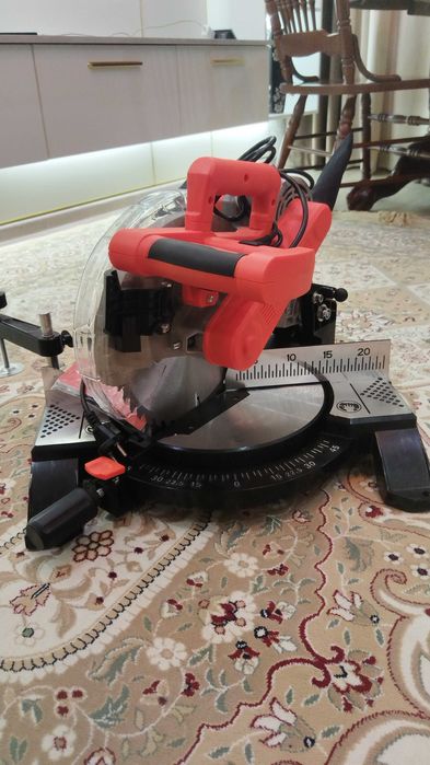 Пила торцовочная