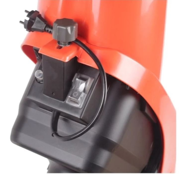 Продам измельчитель садовый